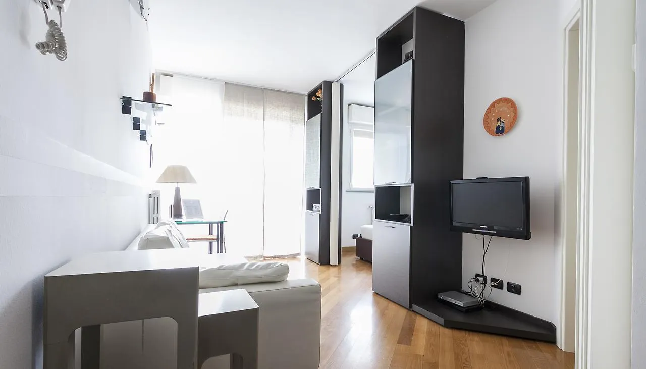 Italianway-Colletta Apartment Milan