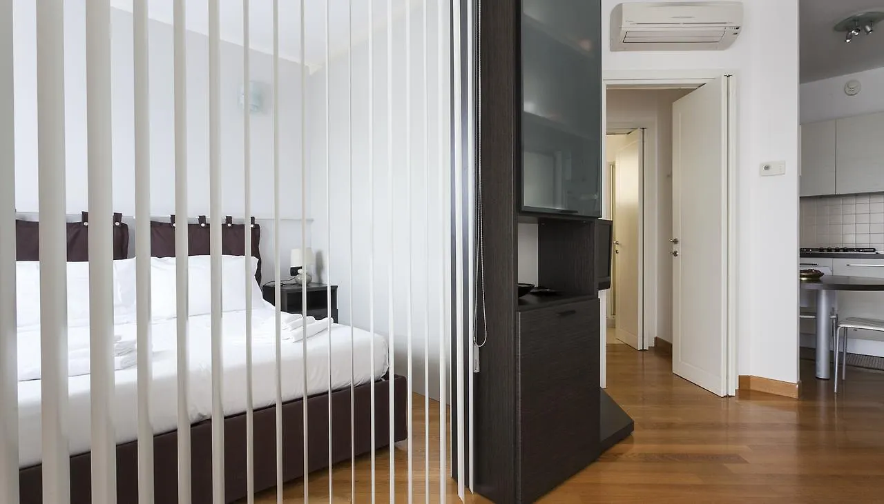 Italianway-Colletta Apartment Milan 0*,  Italy
